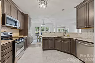 1317 Shimmer Light Cir, Rock Hill, SC 29732 - Photo 6