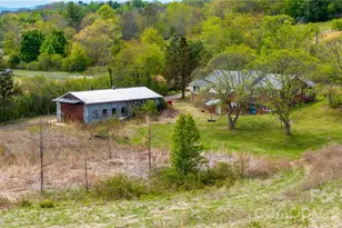 1720 Cane Creek Rd, Fletcher, NC 28732 - Photo 14