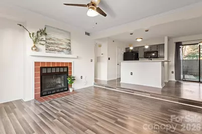 212 W 10th Street, Charlotte, NC 28202 - Photo 4