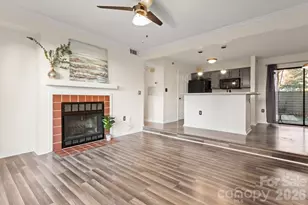 212 W 10th St, Charlotte, NC 28202 - Photo 4