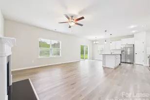 9058 Stoney Waters Ct, Charlotte, NC 28215 - Photo 6