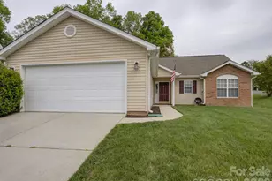 1530 Hollythorne Dr, Rock Hill, SC 29732 - Photo 2