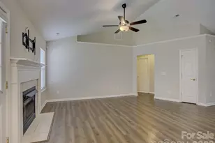 1530 Hollythorne Dr, Rock Hill, SC 29732 - Photo 6