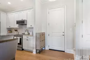 2964 Selwyn Ave, Charlotte, NC 28209 - Photo 2