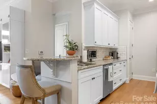 2964 Selwyn Ave, Charlotte, NC 28209 - Photo 4