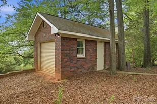 1215 Rosa Dr, Monroe, NC 28112 - Photo 40