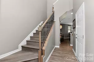 276 Ascot Run Wy, Fort Mill, SC 29715 - Photo 2