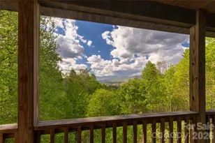 219 Sandalwood Dr, Whittier, NC 28789 - Photo 8