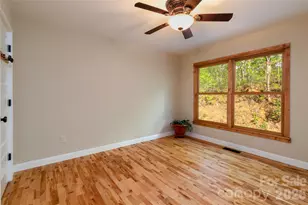 219 Sandalwood Dr, Whittier, NC 28789 - Photo 22