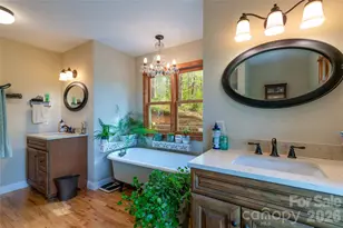 219 Sandalwood Dr, Whittier, NC 28789 - Photo 18
