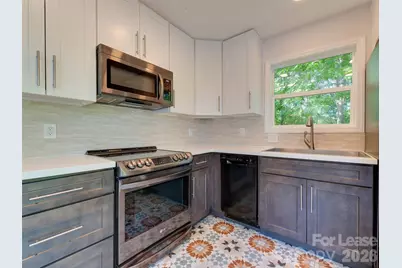 9006 Saint Thomas Lane, Charlotte, NC 28277 - Photo 8