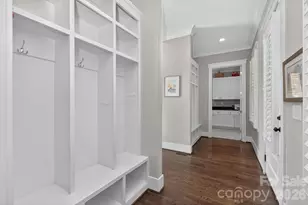 328 Melbourne Ct, Charlotte, NC 28209 - Photo 28