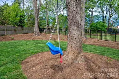 328 Melbourne Court, Charlotte, NC 28209 - Photo 46