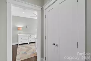 328 Melbourne Ct, Charlotte, NC 28209 - Photo 40
