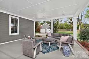 328 Melbourne Ct, Charlotte, NC 28209 - Photo 42