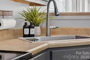 809 Rock Lake Glen, Fort Mill, SC 29715 - Photo 10