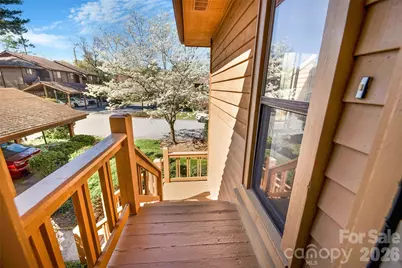 521 Courtwood Lane #8, Hendersonville, NC 28739 - Photo 4