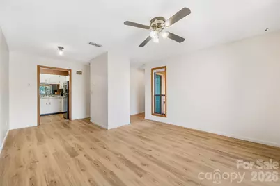 521 Courtwood Lane #8, Hendersonville, NC 28739 - Photo 14