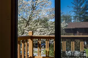 521 Courtwood Ln, Hendersonville, NC 28739 - Photo 18