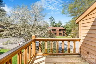 521 Courtwood Ln, Hendersonville, NC 28739 - Photo 20