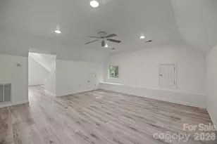230 N Brackenbury Ln, Charlotte, NC 28270 - Photo 36