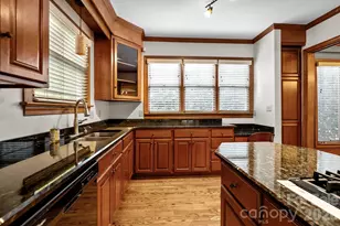 230 N Brackenbury Ln, Charlotte, NC 28270 - Photo 2