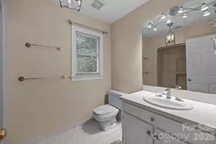 230 N Brackenbury Ln, Charlotte, NC 28270 - Photo 22