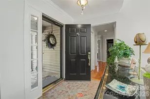 35 Tall Pines Rd, Hendersonville, NC 28739 - Photo 4