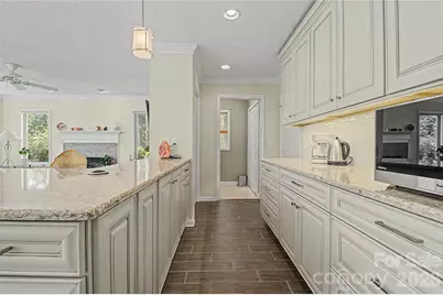 35 Tall Pines Road, Hendersonville, NC 28739 - Photo 18