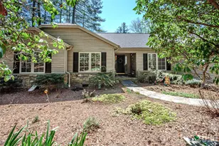 35 Tall Pines Rd, Hendersonville, NC 28739 - Photo 2