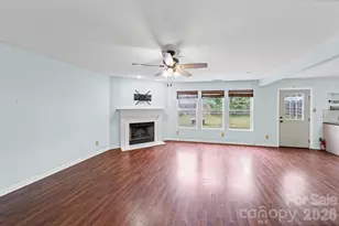2902 Royal Fern Ln, Charlotte, NC 28215 - Photo 16