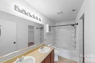 2902 Royal Fern Ln, Charlotte, NC 28215 - Photo 20
