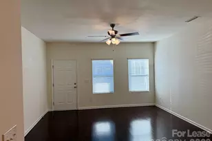 12716 Persimmon Tree Dr, Charlotte, NC 28273 - Photo 2