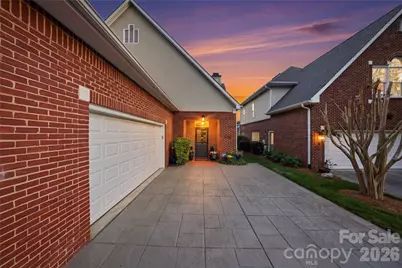 4118 Sharon Commons Lane, Charlotte, NC 28210 - Photo 4