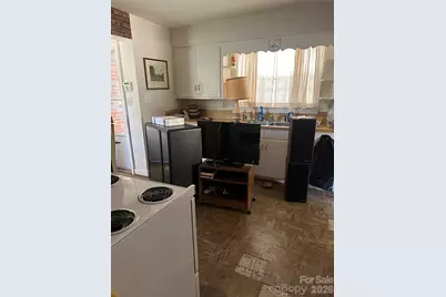 2760 19th Avenue NE, Hickory, NC 28601 - Photo 10