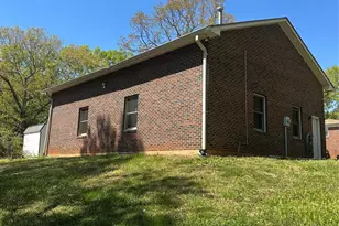 2760 19th Ave NE, Hickory, NC 28601 - Photo 24