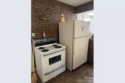 2760 19th Avenue NE, Hickory, NC 28601 - Photo 14