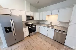 2324 Valleyview Dr, Charlotte, NC 28215 - Photo 6