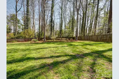 150 Westview Drive, Hendersonville, NC 28791 - Photo 24