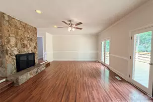 6024 Dovefield Rd, Charlotte, NC 28277 - Photo 4