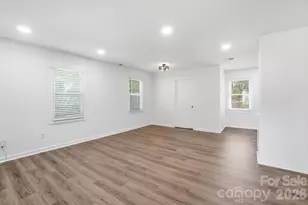 6608 Rosecran Dr, Charlotte, NC 28215 - Photo 4