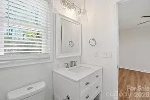 6608 Rosecran Dr, Charlotte, NC 28215 - Photo 20