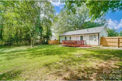 6608 Rosecran Drive, Charlotte, NC 28215 - Photo 10