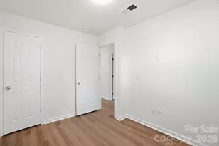 6608 Rosecran Dr, Charlotte, NC 28215 - Photo 24