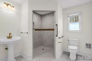 212 Vance Ave, Black Mountain, NC 28711 - Photo 16