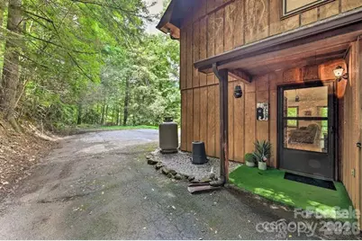 106 Sage Court, Maggie Valley, NC 28716 - Photo 2