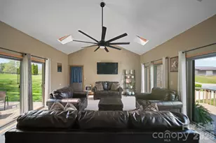 100 Forest Park Dr, Hendersonville, NC 28792 - Photo 14