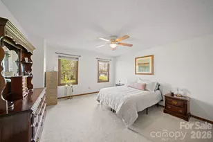 100 Forest Park Dr, Hendersonville, NC 28792 - Photo 16