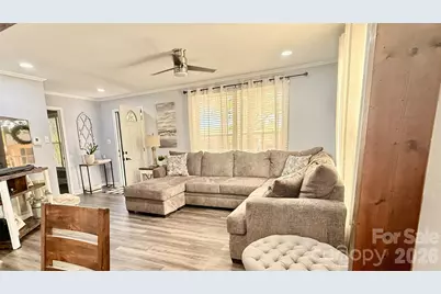 2925 Pine Street, Claremont, NC 28610 - Photo 6