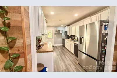 2925 Pine Street, Claremont, NC 28610 - Photo 12